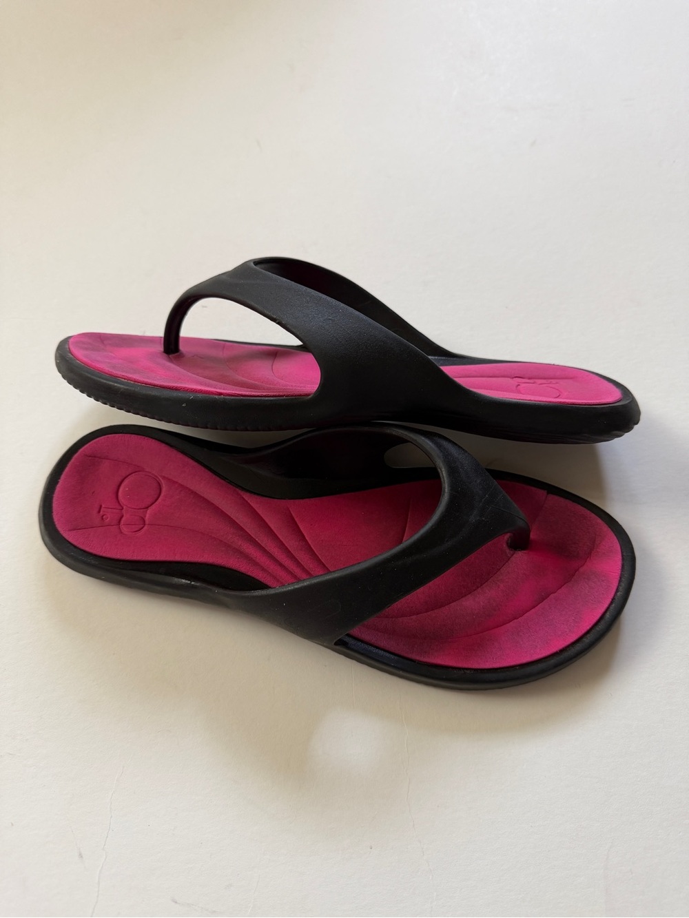 OP Black Sandal Flip Flops with Pink Footbed